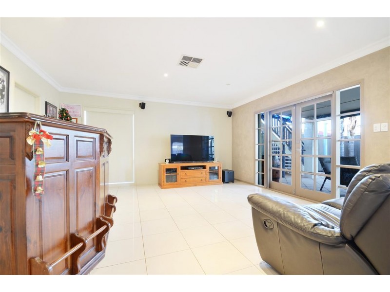 26 Ingleton Drive, Hallett Cove SA 5158