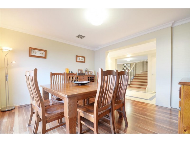 26 Ingleton Drive, Hallett Cove SA 5158