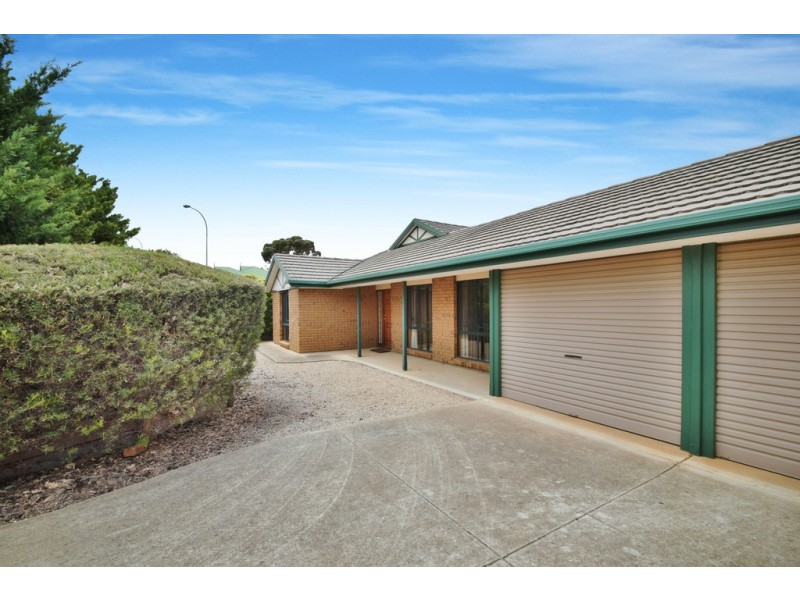 28 Dalkeith Road, Seaford Rise SA 5169