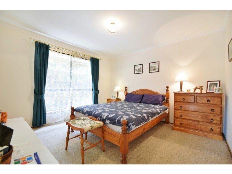 28 Dalkeith Road, Seaford Rise SA 5169