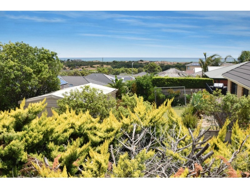 28 Dalkeith Road, Seaford Rise SA 5169