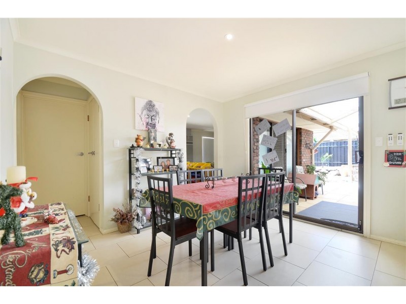 1 Equestrian Drive, Woodcroft SA 5162