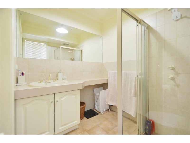1 Equestrian Drive, Woodcroft SA 5162