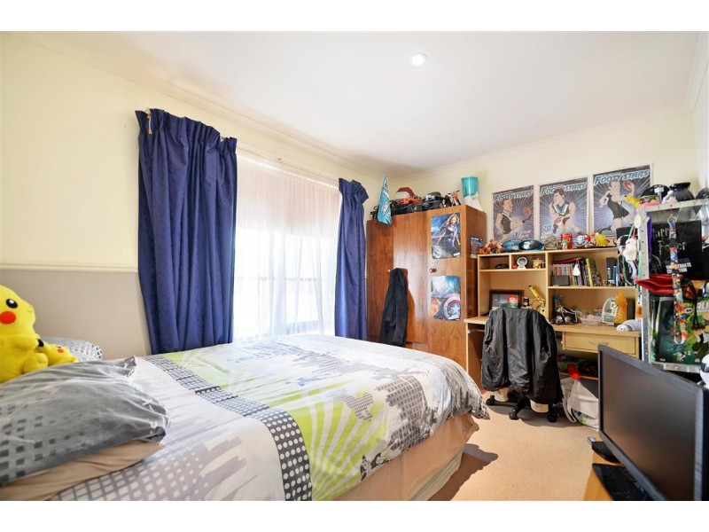 1 Equestrian Drive, Woodcroft SA 5162