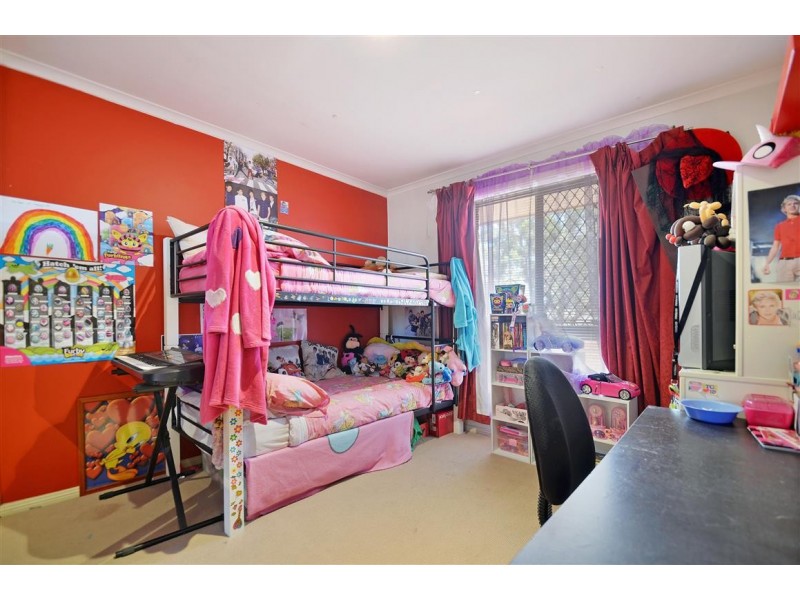 1 Equestrian Drive, Woodcroft SA 5162