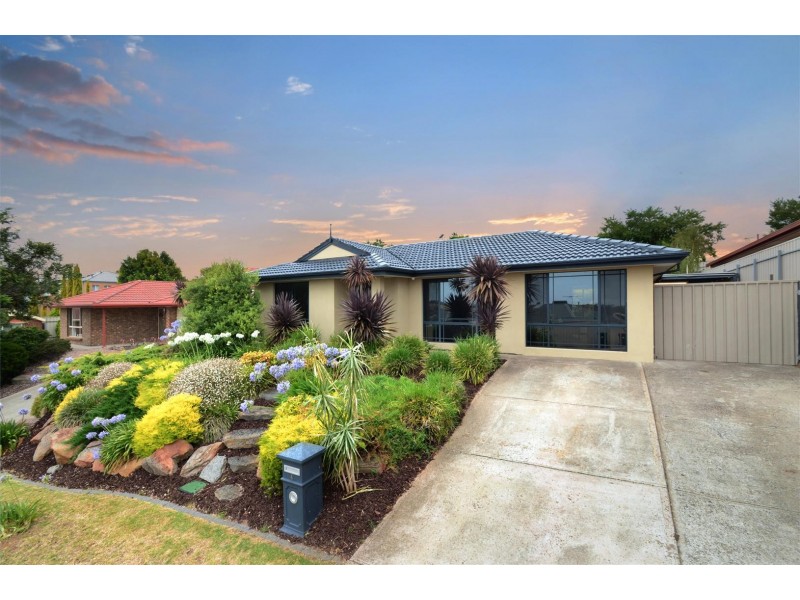 4 Blacksmith Crescent, Sheidow Park SA 5158