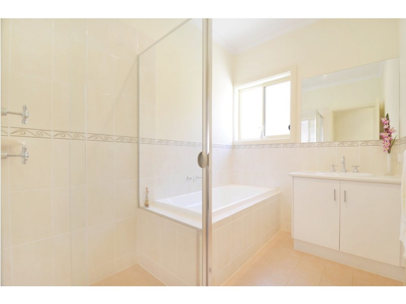 2a Rathlin Avenue, Marion SA 5043