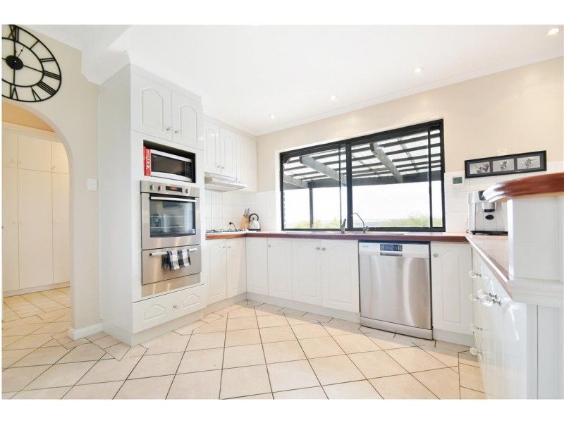 39 Dressage Avenue, Woodcroft SA 5162