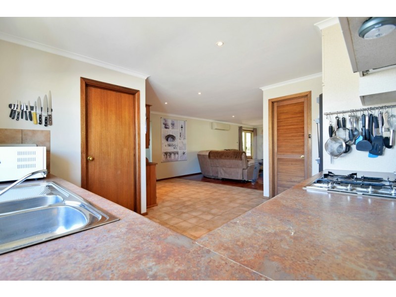 33 Wootoona Avenue, Christies Beach SA 5165