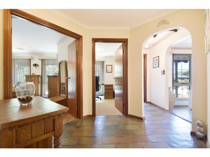 8 Coriole Court, Old Reynella SA 5161