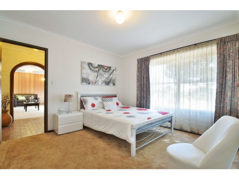 6 Masters Court, Marion SA 5043