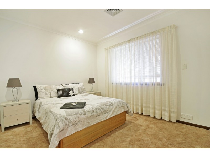 6 Masters Court, Marion SA 5043