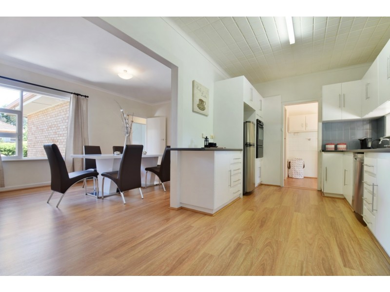 1 Emerald Road, Morphett Vale SA 5162