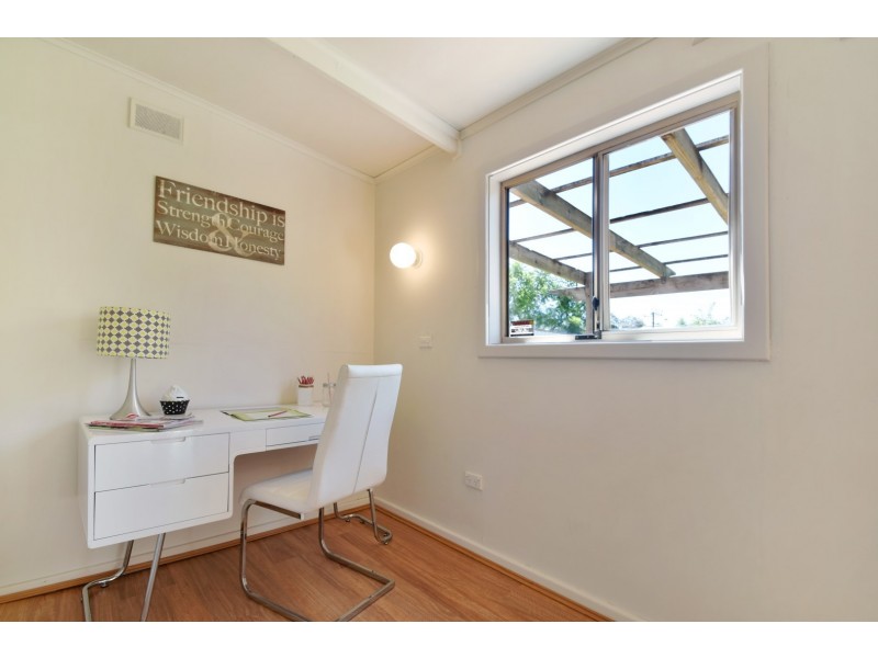 1 Emerald Road, Morphett Vale SA 5162