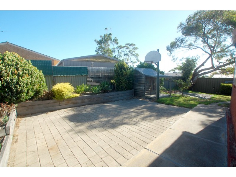 37 Manunda Way, Hallett Cove SA 5158