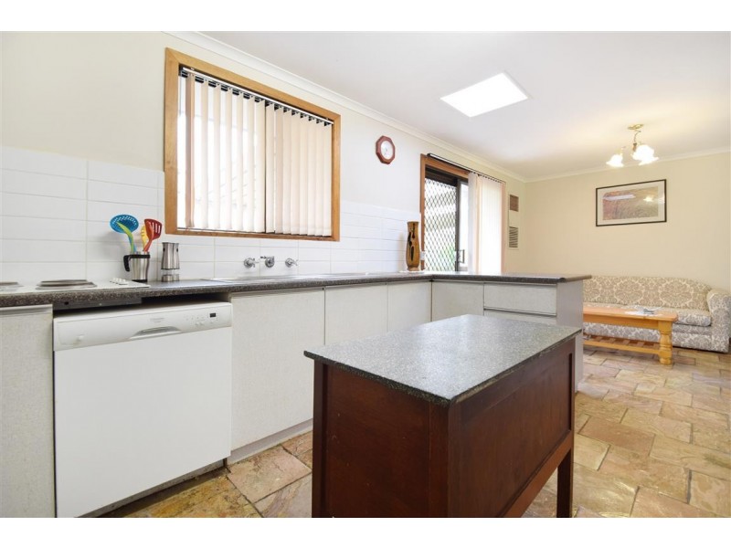 153 Pine Road, Onkaparinga Hills SA 5163