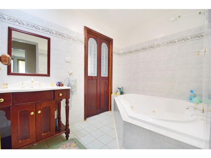 153 Pine Road, Onkaparinga Hills SA 5163