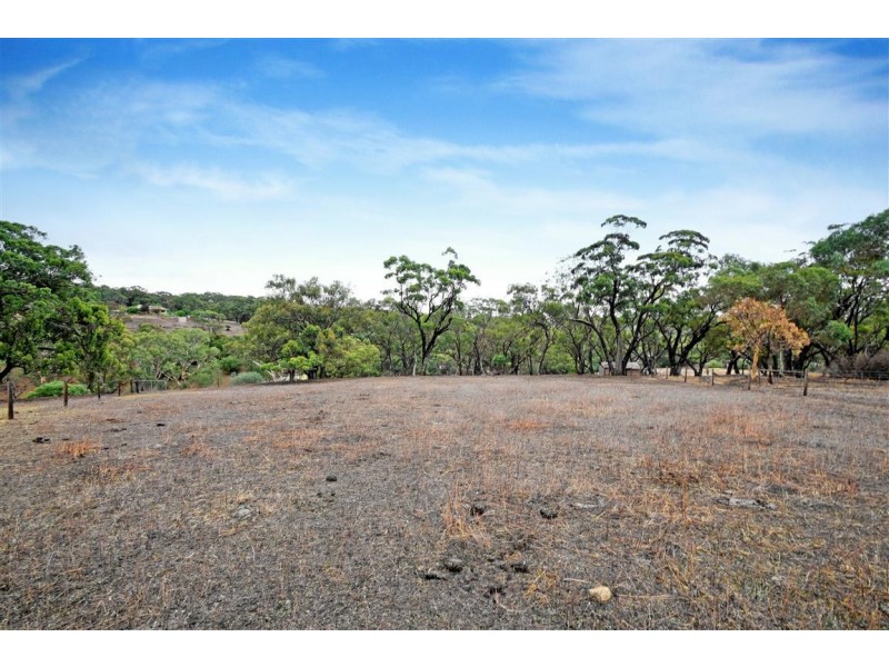 153 Pine Road, Onkaparinga Hills SA 5163