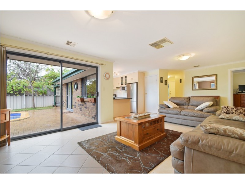13 Caspian Court, Woodcroft SA 5162