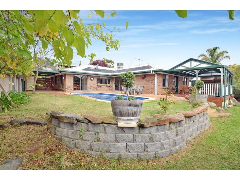 13 Caspian Court, Woodcroft SA 5162