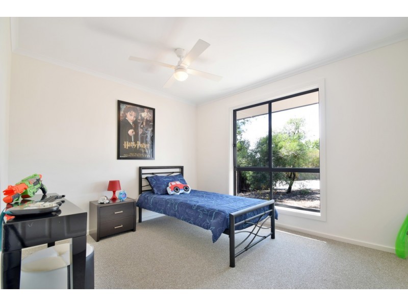 8 Windebanks Road, Happy Valley SA 5159