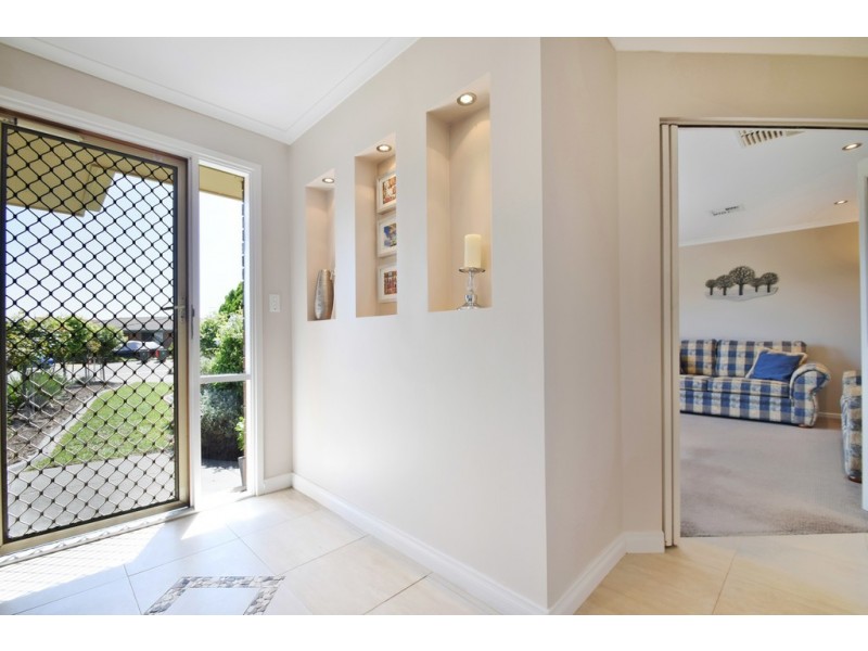 12 McCormack Crescent, Woodcroft SA 5162