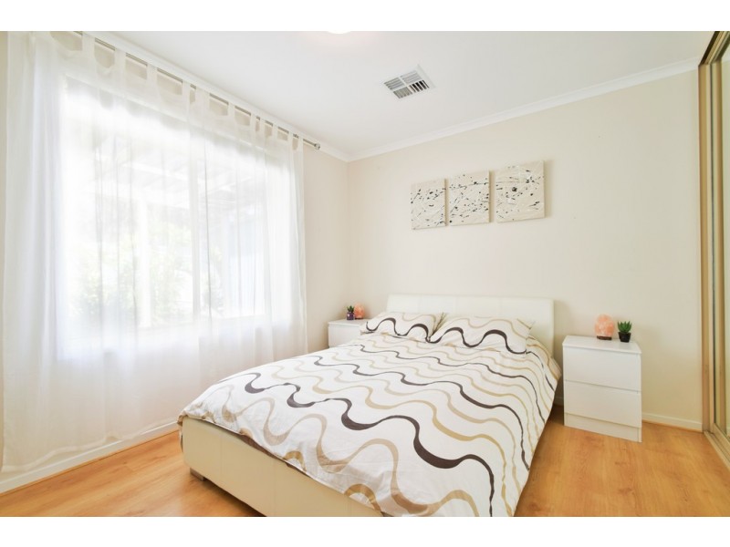 12 McCormack Crescent, Woodcroft SA 5162