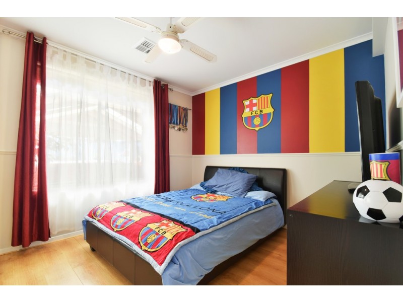 12 McCormack Crescent, Woodcroft SA 5162