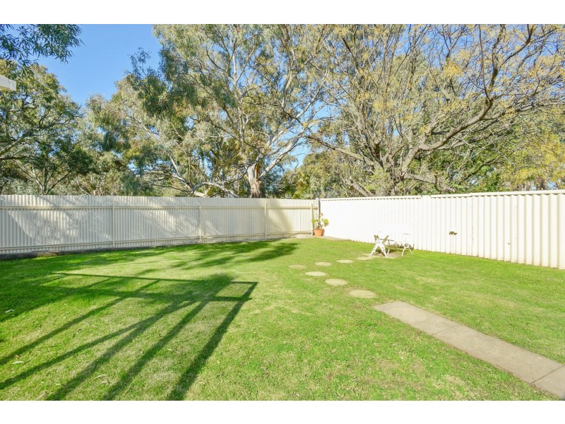 8 Bradman Court, Morphett Vale SA 5162