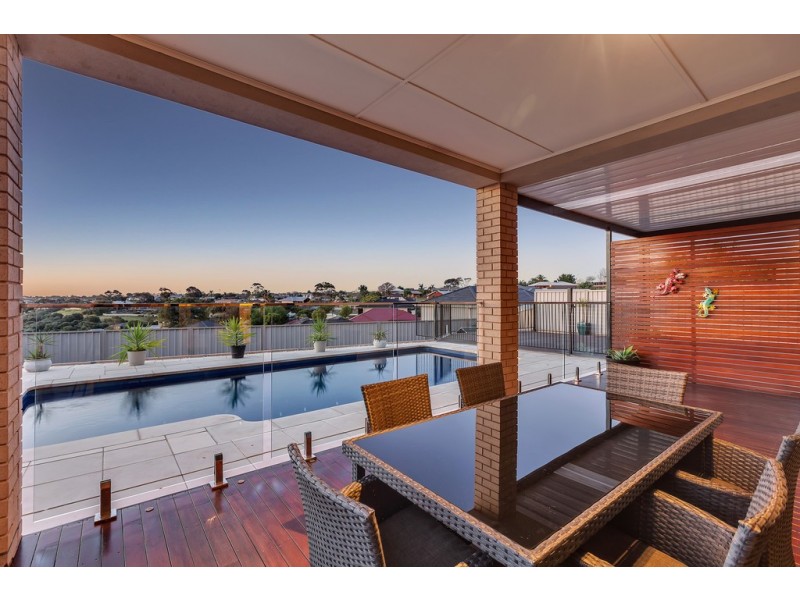 14 Corrimal Avenue, Noarlunga Downs SA 5168