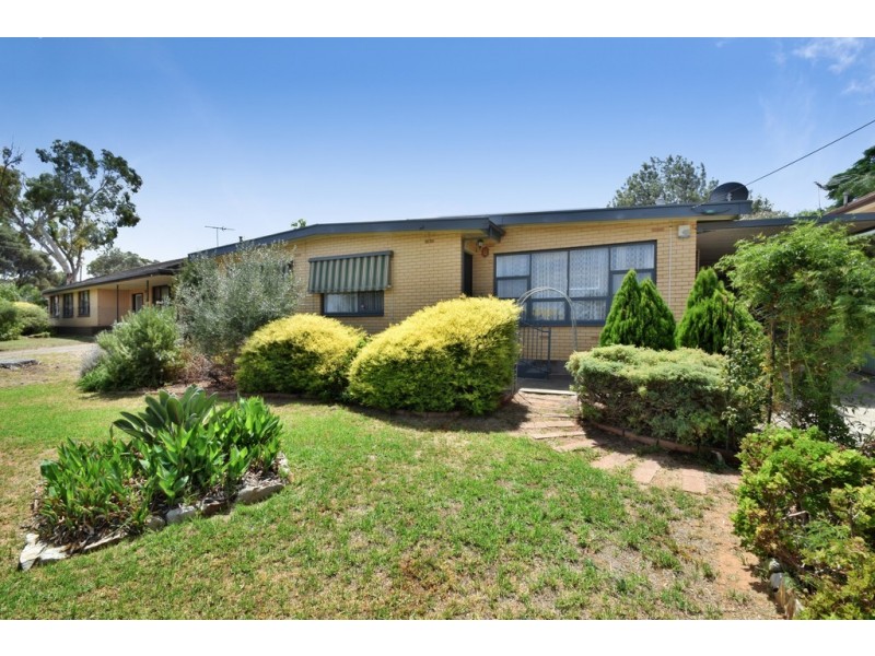 8 Wakefield Avenue, Morphett Vale SA 5162