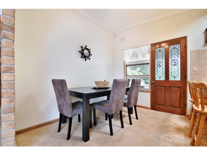 8 Wakefield Avenue, Morphett Vale SA 5162