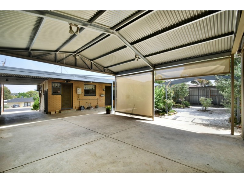 8 Wakefield Avenue, Morphett Vale SA 5162