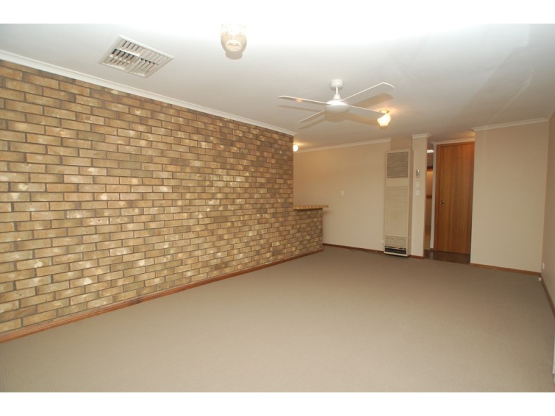 42 Alison Drive, Happy Valley SA 5159