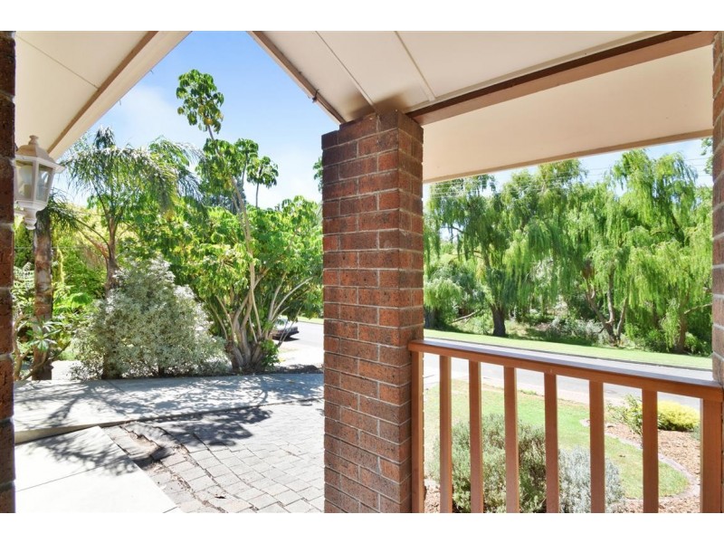 7 Fountain Valley Drive, Happy Valley SA 5159
