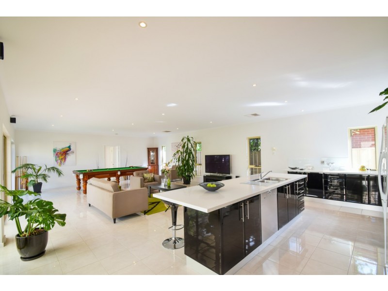 18 Wilson Terrace, Glenelg East SA 5045