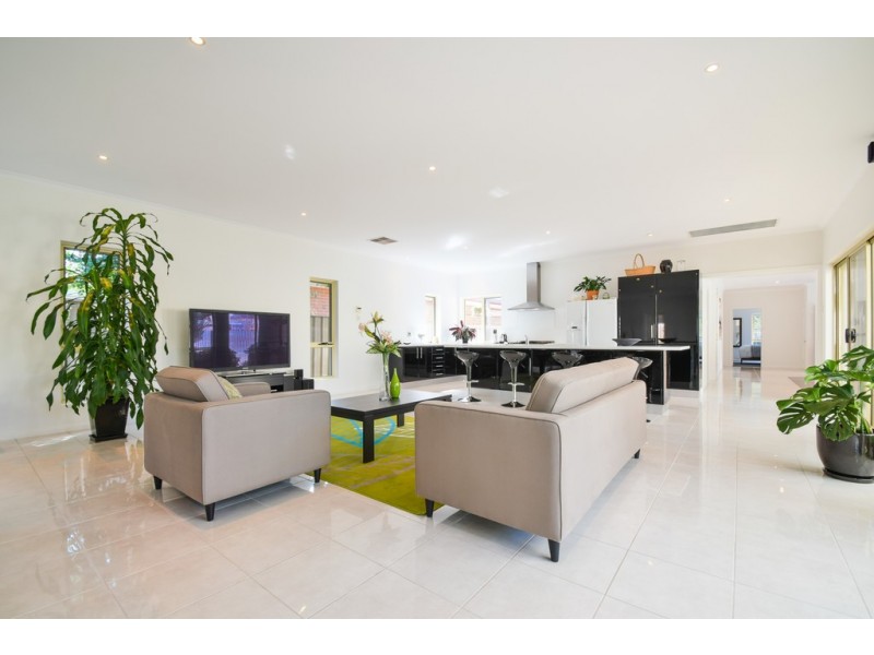 18 Wilson Terrace, Glenelg East SA 5045