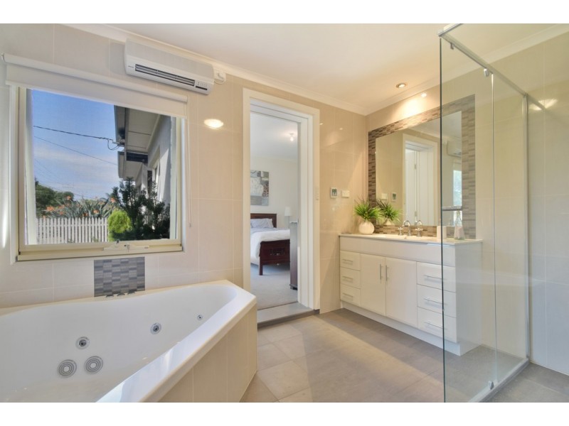 18 Wilson Terrace, Glenelg East SA 5045