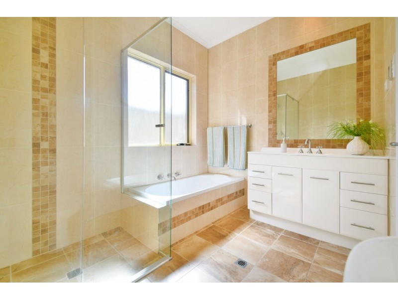 18 Wilson Terrace, Glenelg East SA 5045