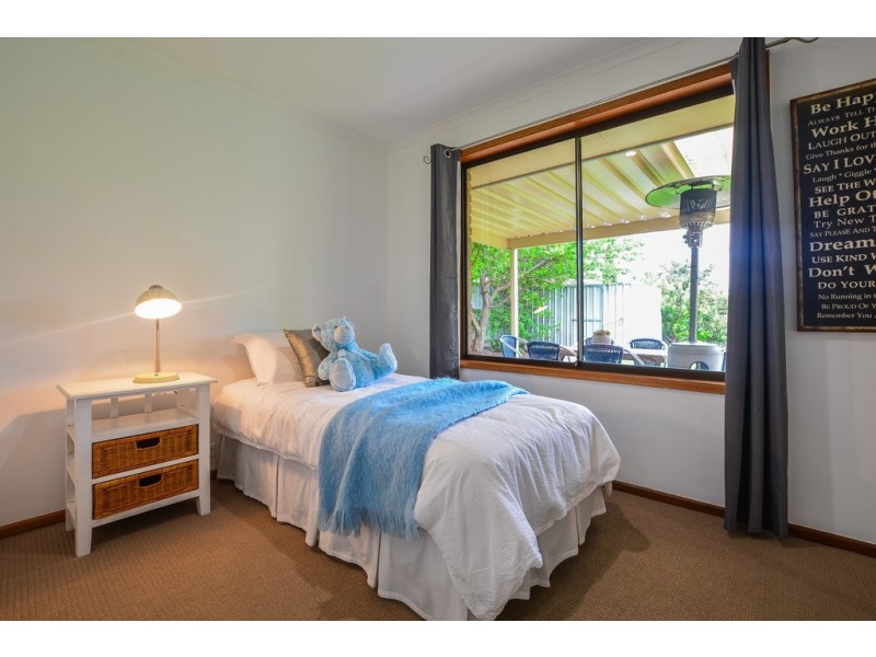 16 Hele Crescent, Trott Park SA 5158