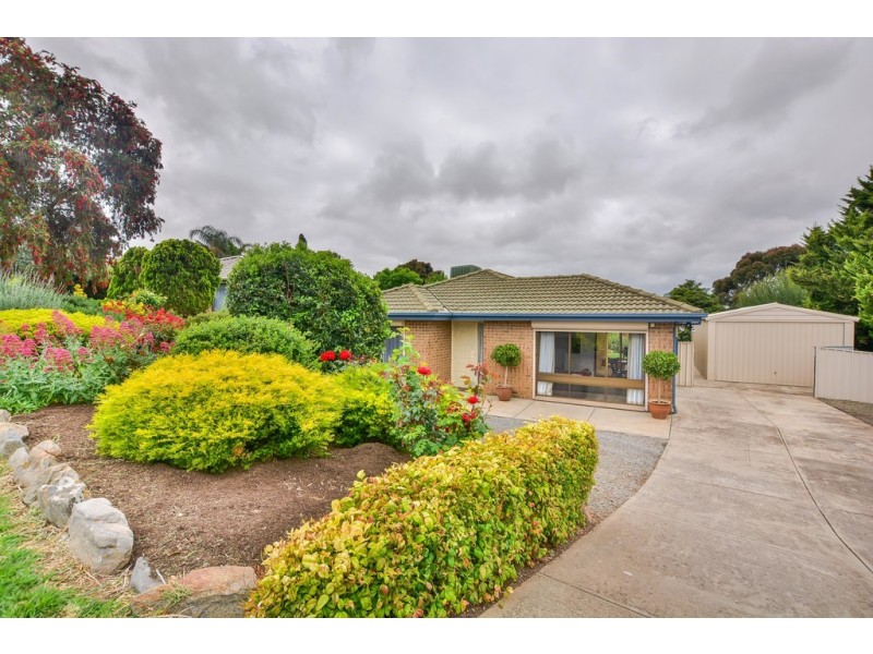 16 Hele Crescent, Trott Park SA 5158