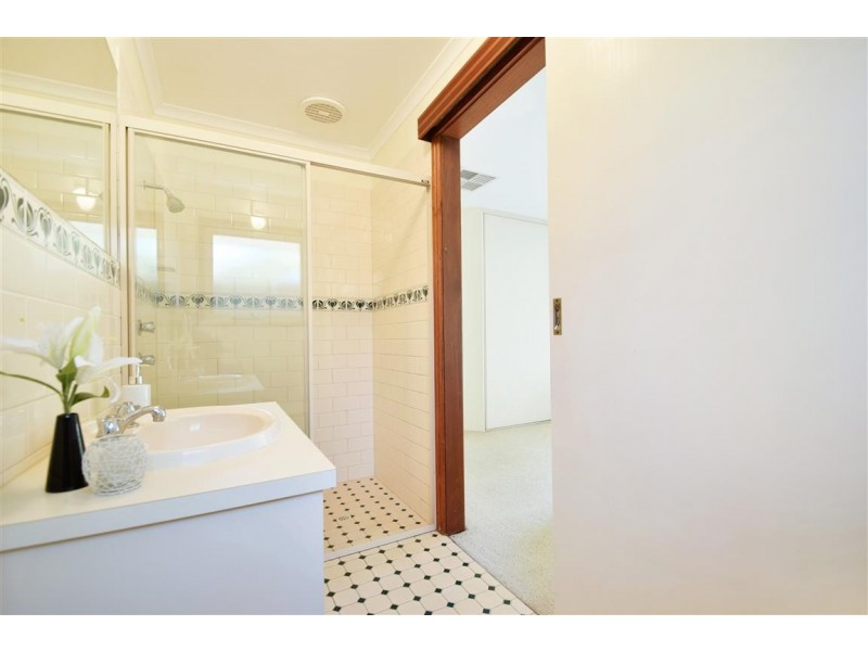 44 Emerald Street, Flagstaff Hill SA 5159