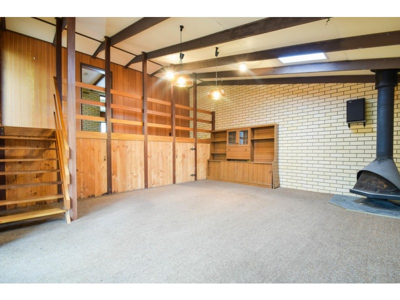 33 McClure Avenue, Reynella East SA 5161