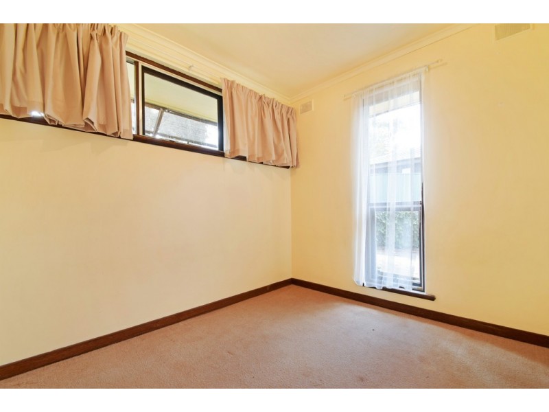 33 McClure Avenue, Reynella East SA 5161