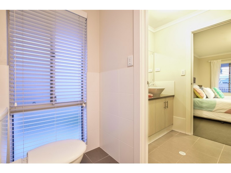 729 Grand Blvd, Seaford Meadows SA 5169