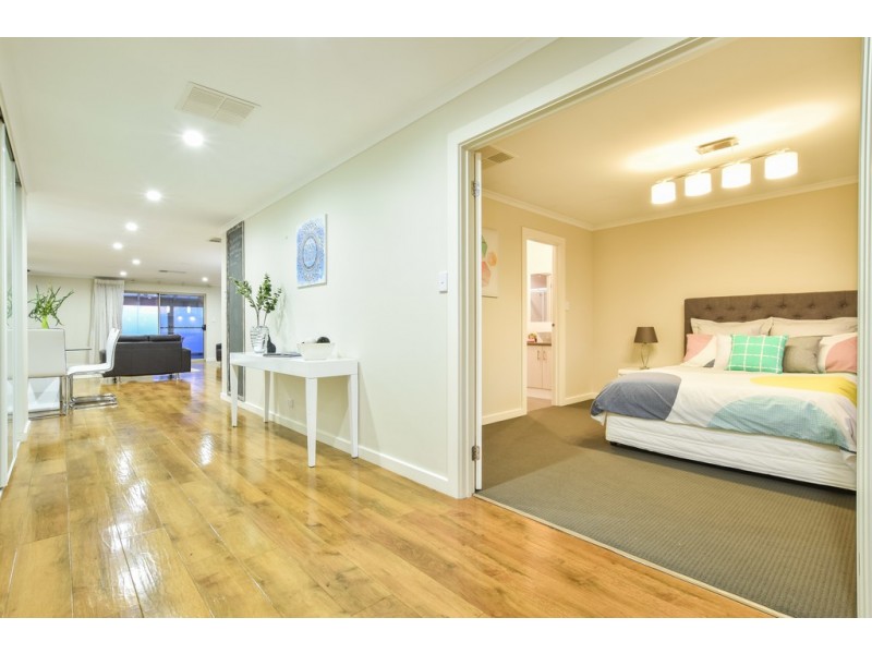 729 Grand Blvd, Seaford Meadows SA 5169