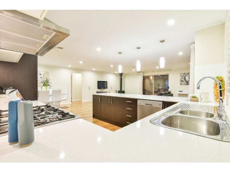 729 Grand Blvd, Seaford Meadows SA 5169