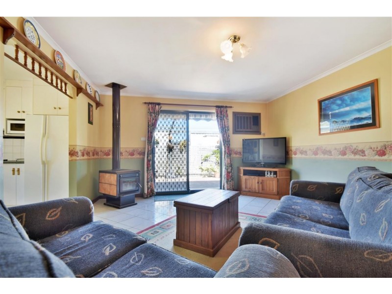 18 Rudge Close, Happy Valley SA 5159