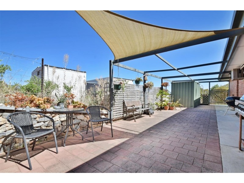 18 Rudge Close, Happy Valley SA 5159