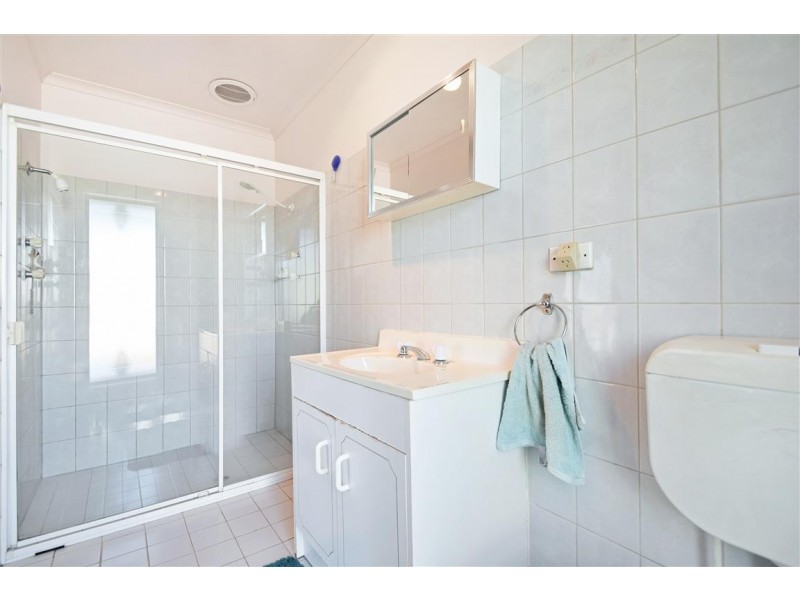 18 Rudge Close, Happy Valley SA 5159